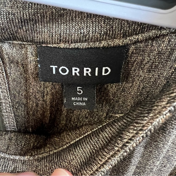 Torrid Gold Pleated Metallic Knit High Neck Sleeveless Tank Women’s Plus Size 5X - Picture 5 of 7